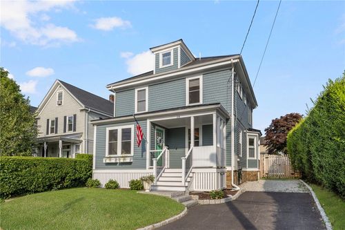 28 Carroll Ave, Newport, RI, 02840-4020 | Card Image