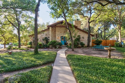 208 Daybreak Cv, Buda, TX, 78610-2820 | Card Image
