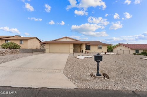 3730 Challenger Dr, Lake Havasu City, AZ, 86406-9136 | Card Image