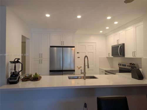 apt-202b-9621 Sw 77th Ave, Miami, FL, 33156-2604 | Card Image