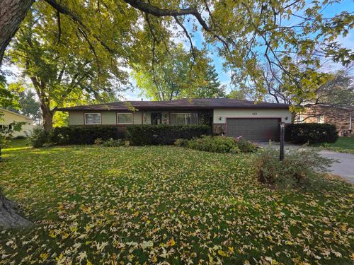 113 Crescent Dr, Manchester, IA, 52057-1001 | Card Image