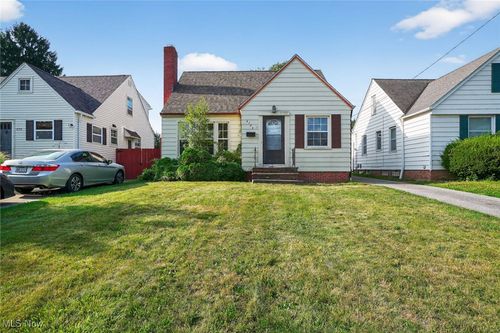 4194 Stilmore Rd, South Euclid, OH, 44121-3130 | Card Image