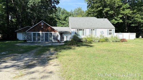 279 N Peterson Rd, Muskegon, MI, 49445-2188 | Card Image