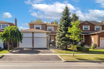 197 Vodden St W, House other with 3 bedrooms, 3 bathrooms and 6 parking in Brampton ON | Image 1