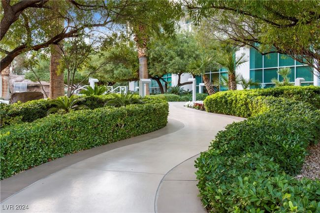 UNIT-903 - 322 Karen Ave, Home with 1 bedrooms, 2 bathrooms and 1 parking in Las Vegas NV | Image 24