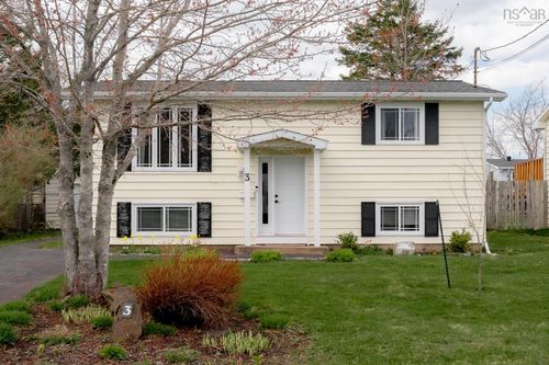 3 Sarah Crescent, Dartmouth, NS, B2W4Z2 | Card Image