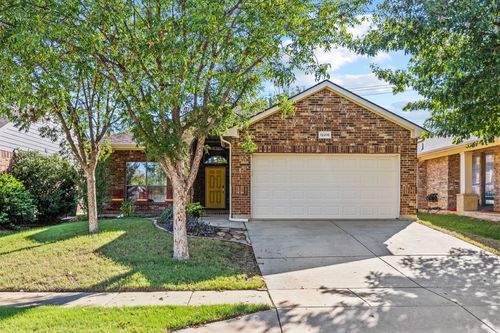 12216 Long Stem Trl, Fort Worth, TX, 76244-6418 | Card Image