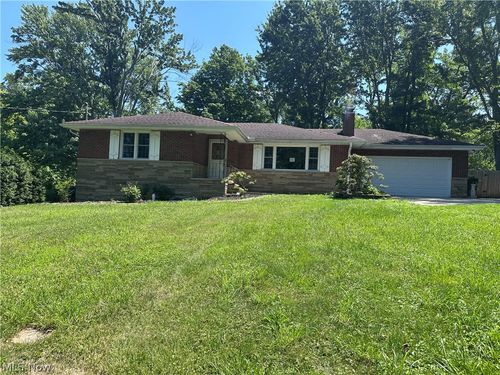 79 Hickory Hill Rd, Painesville, OH, 44077-5135 | Card Image