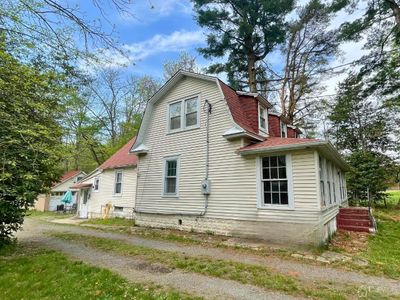 455 Ryders Lane, House other with 3 bedrooms, 1 bathrooms and null parking in East Brunswick NJ | Image 2