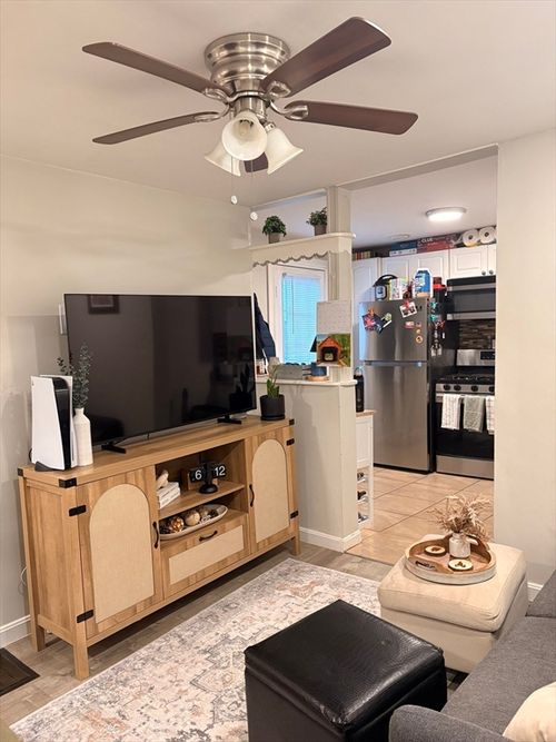 1r-254 Hurley St, Cambridge, MA, 02141-2120 | Card Image