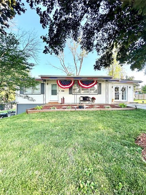 56319 Meyer Trl, Hannibal, MO, 63401-7692 | Card Image