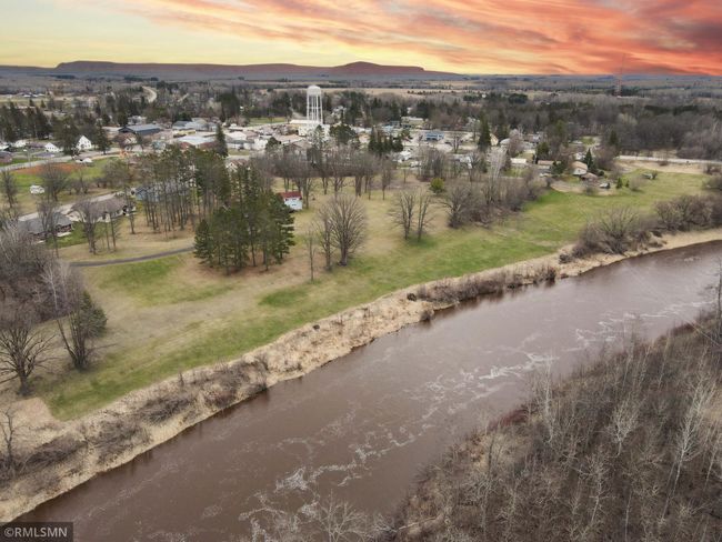 Incredible Views | Image 4