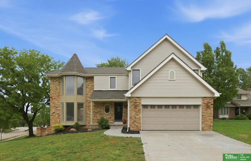 6420 S 106th Cir, Omaha, NE, 68127-4557 | Card Image