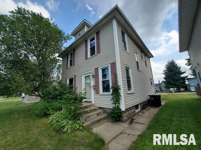 1024 15 Th Avenue, House other with 3 bedrooms, 1 bathrooms and null parking in Fulton IL | Image 1