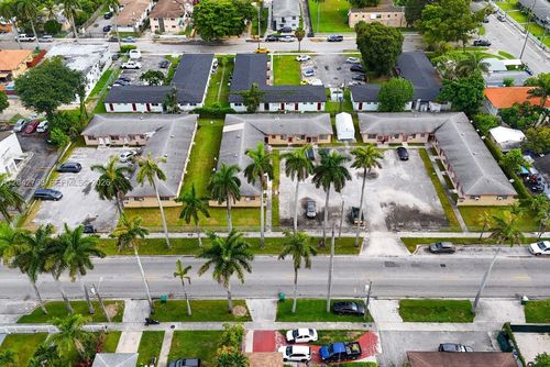 1915 Nw 28th St, Miami, FL, 33142-5947 | Card Image
