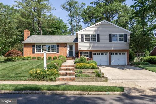 295 Crescent Ave, MOORESTOWN, NJ, 08057-2707 | Card Image