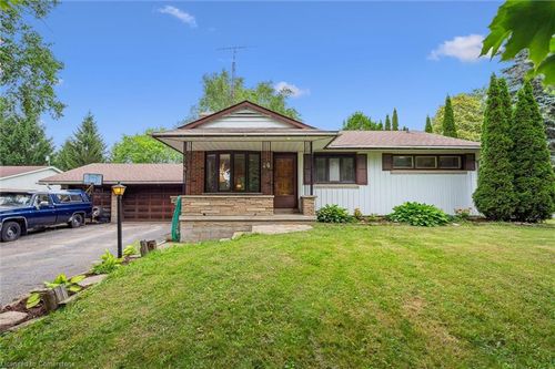 24 Peel St, West Montrose, ON, N0B2V0 | Card Image