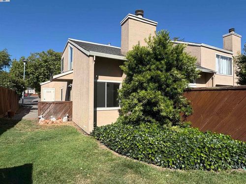 27769 Pistachio Ct, Hayward, CA, 94544-4745 | Card Image