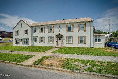 1223 Wateree St, Kingsport, TN, 37660-4567 | Card Image