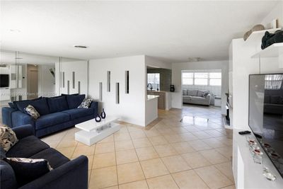 6541 Nw 24th St, House other with 2 bedrooms, 1 bathrooms and null parking in Sunrise FL | Image 2