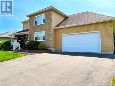 196 Mailhot Ave, House other with 4 bedrooms, 4 bathrooms and null parking in Moncton NB | Image 2