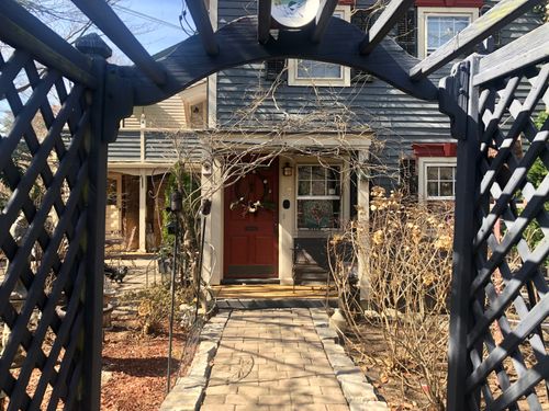 57 Vine St, New Britain, CT, 06052-1439 | Card Image