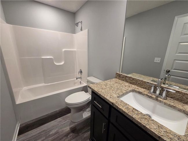 618 N Bates St, House other with 3 bedrooms, 2 bathrooms and null parking in Adrian MO | Image 18