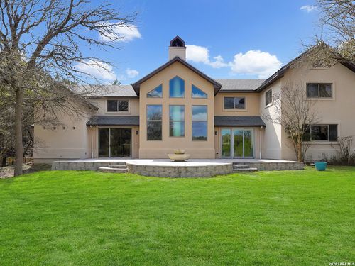 8012 Rocking Horse Ln, Fair Oaks Ranch, TX, 78015-4657 | Card Image