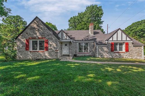 3500 Blue Ridge Blvd, Independence, MO, 64052-1158 | Card Image