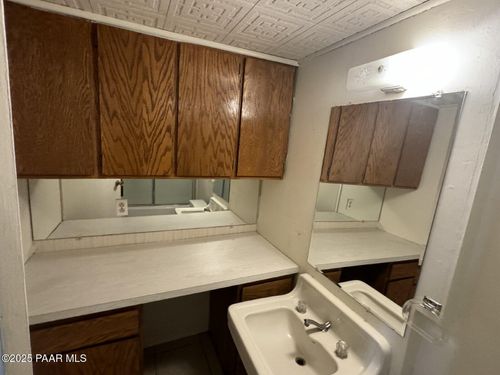 a-1230 Pine Dr, Prescott, AZ, 86303-5175 | Card Image