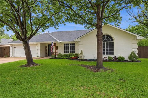 202 Colonial Heights, Sanger, TX, 76266 | Card Image