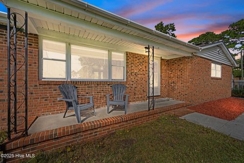 187 Old Folkstone Rd, Holly Ridge, NC, 28445-7694 | Card Image