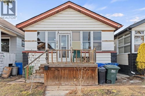 410 Caroline St, Windsor, ON, N9A6A6 | Card Image