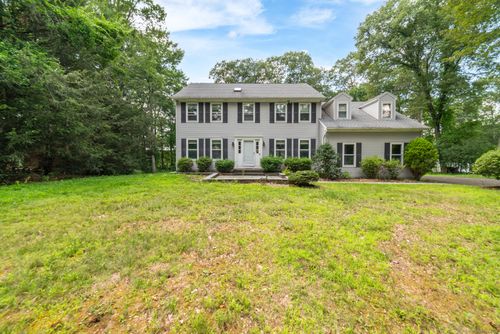10 Bernlou Dr, Danbury, CT, 06811-2815 | Card Image