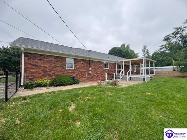 124 Locust St, House other with 3 bedrooms, 3 bathrooms and null parking in Hardinsburg KY | Image 4