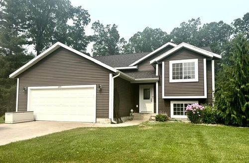 297 Jayden Dr, Muskegon, MI, 49442-8507 | Card Image