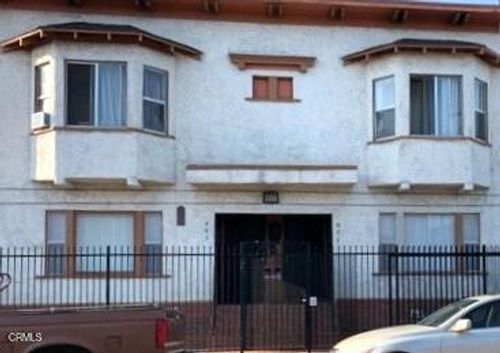 477 W 45th St, Los Angeles, CA, 90037-3105 | Card Image