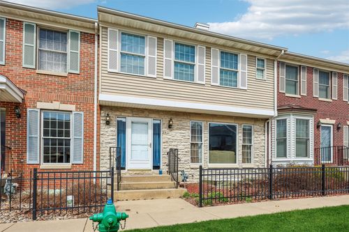 2711 Bristol Dr, Ames, IA, 50010-7100 | Card Image