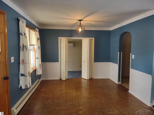 435 N Main St, Au Gres, MI, 48703-9701 | Card Image