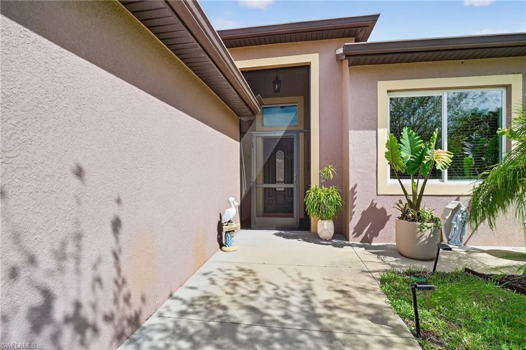 Residential in LEHIGH ACRES 3
