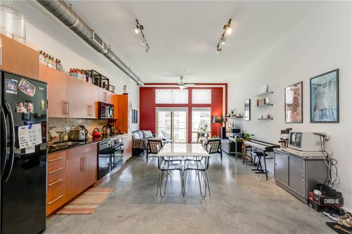 unit-220-2124 E 6th St, Austin, TX, 78702-3499 | Card Image