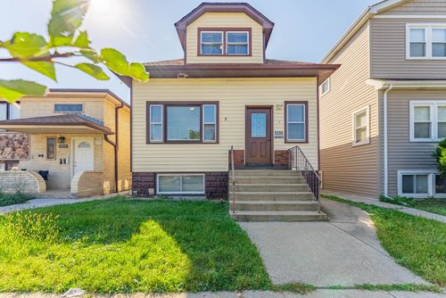 5335 W Barry Ave, Chicago, IL, 60641-4939 | Card Image