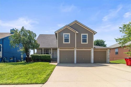 1103 Nw Hickory Ct, Grain Valley, MO, 64029-7201 | Card Image