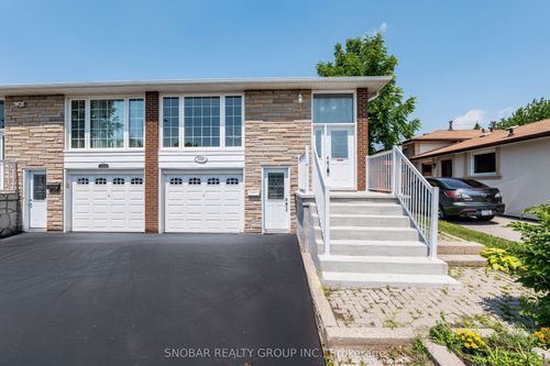 3326 Homark Dr, Mississauga, ON, L4Y2K4 | Card Image