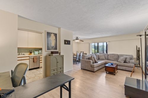 apt-406-10 N Wood Ave, Linden, NJ, 07036-5228 | Card Image