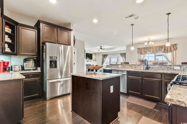 586 Indigo Bay Cir, House other with 5 bedrooms, 3 bathrooms and 6 parking in Myrtle Beach SC | Image 8