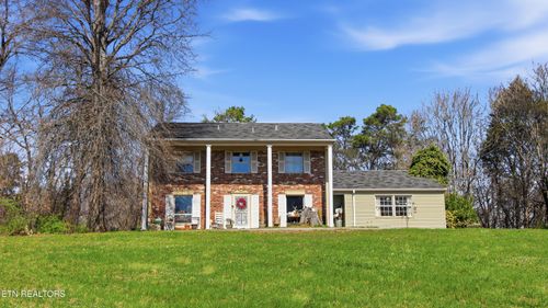 526 S Carter School Rd, Strawberry Plains, TN, 37871-4496 | Card Image