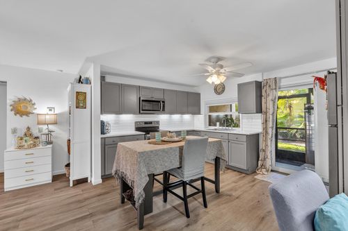 e20-5314 Ne 6 Avenue, Oakland Park, FL, 33334 | Card Image