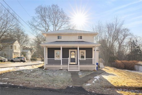 94 Kay St, Cumberland, RI, 02864-2312 | Card Image