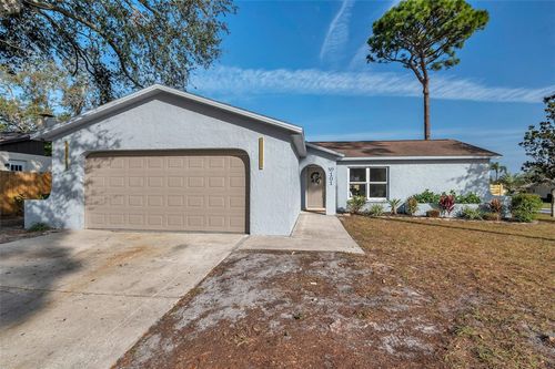 101 Hillcrest Drive, SAFETY HARBOR, FL, 34695 | Card Image